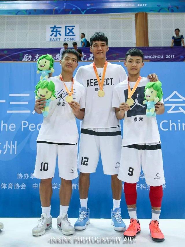 CBA选秀状元王岚嵚，身高背后的篮球之路